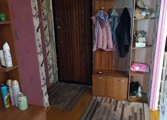 Продаю 1-ком. квартиру, 36 м2, посёлок городского типа Кардымово, улица Каменка, 15