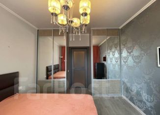 Продам двухкомнатную квартиру, 43 м2, Находка, улица Пирогова, 42