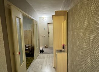 Продажа 3-ком. квартиры, 69.8 м2, Керчь, улица Генерала Петрова, 6