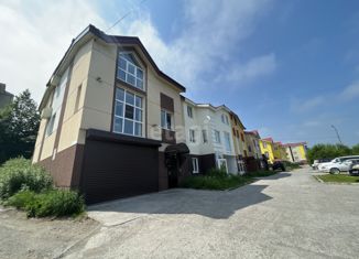 Продам 2-комнатную квартиру, 59 м2, Петропавловск-Камчатский, Туристический проезд, 14