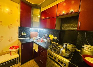 Продается двухкомнатная квартира, 42.6 м2, Бирск, улица Комарова, 46