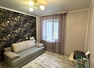 Продаю двухкомнатную квартиру, 30 м2, Череповец, Комсомольская улица, 14