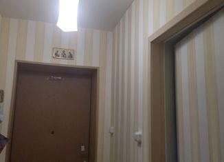 Продается 3-ком. квартира, 65 м2, Карабаново, Садовая улица, 6