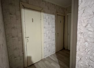 Продам 3-комнатную квартиру, 64 м2, Кировград, Февральская улица, 18
