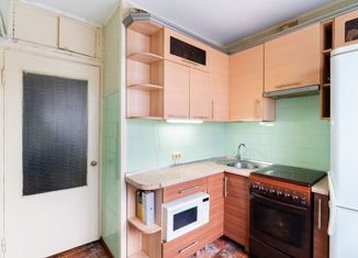 Продается трехкомнатная квартира, 58.7 м2, Омск, улица Путилова, 7Б