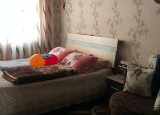 Продается трехкомнатная квартира, 70 м2, село Парабель, Молодёжная улица, 14