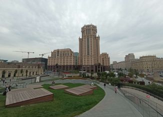 Продаю трехкомнатную квартиру, 70 м2, Москва, Большая Пионерская улица, 33к2, Большая Пионерская улица