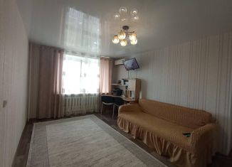 Продам четырехкомнатную квартиру, 75 м2, Волгоградская область, Удмуртская улица, 47А