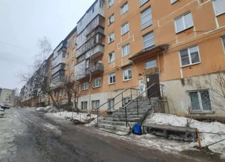 Продам трехкомнатную квартиру, 59.3 м2, Челябинская область, Бакальская улица, 1