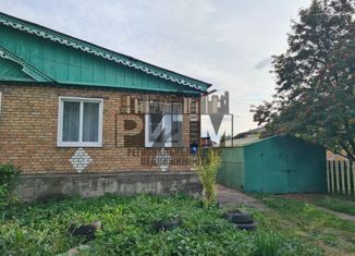 Продается 2-комнатная квартира, 52 м2, село Бессоновка, улица Городок, 66