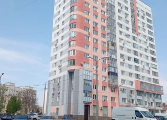 Продаю 1-ком. квартиру, 44 м2, Уфа, улица Джалиля Киекбаева, 6, ЖК Меридиан