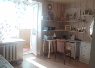 Продам 3-комнатную квартиру, 58 м2, Удмуртия, Сибирская улица, 24