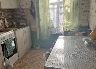 Продаю 2-ком. квартиру, 37.5 м2, Кашин, Пролетарская площадь, 17/1