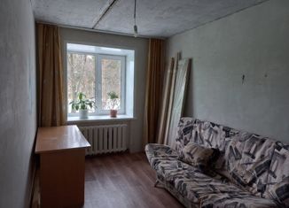 Продаю 3-комнатную квартиру, 57.6 м2, поселок городского типа Полазна, улица 50 лет Октября, 21