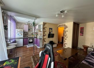 Продаю 1-ком. квартиру, 30 м2, Северск, улица Калинина, 50