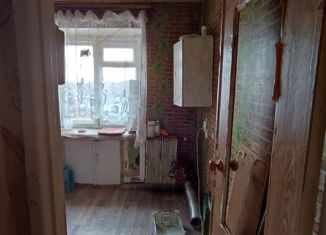 Продаю трехкомнатную квартиру, 43 м2, рабочий поселок Первомайский, Индустриальная улица, 28