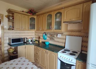 Продается 3-комнатная квартира, 65.5 м2, Ставрополь, микрорайон № 10, Надежденский проезд, 3