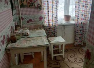 Продажа 3-комнатной квартиры, 57.4 м2, поселок городского типа Угловка, Центральная улица, 17