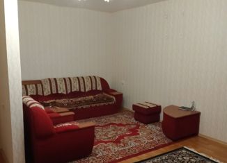 Продаю трехкомнатную квартиру, 90.2 м2, посёлок Тазовский, улица Ленина, 18