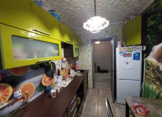 Продается 2-комнатная квартира, 54 м2, Строитель, улица Ленина, 15