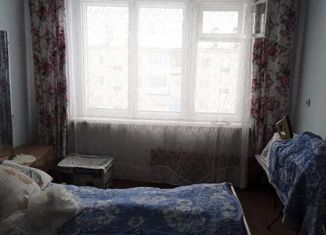 Трехкомнатная квартира на продажу, 61.6 м2, поселок городского типа Зеленогорский, Центральная улица, 4В