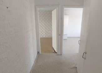 Продаю двухкомнатную квартиру, 43.5 м2, посёлок городского типа Лучегорск, 2-й микрорайон, 18