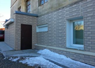 Продаю офис, 48 м2, Владивосток, Керченская улица, 9А