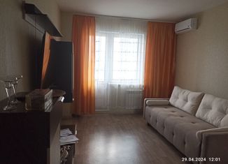Продается однокомнатная квартира, 41.2 м2, Красноярск, улица Александра Матросова, 40