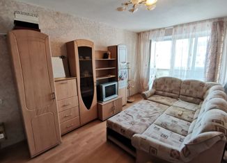 Продаю 1-ком. квартиру, 35 м2, Строитель, улица Жукова, 7