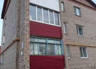 Продаю 2-ком. квартиру, 52.6 м2, посёлок городского типа Чишмы, улица Ленина, 45