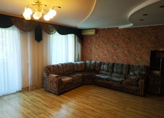 Продам 4-комнатную квартиру, 87.7 м2, Владивосток, Фрунзенский район, улица Сипягина, 32