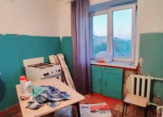 Продаю двухкомнатную квартиру, 44.4 м2, Новотроицк, улица Пушкина, 64А