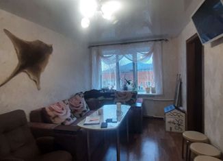 Продаю 4-комнатную квартиру, 61.8 м2, поселок городского типа Шерегеш, улица Гагарина, 18