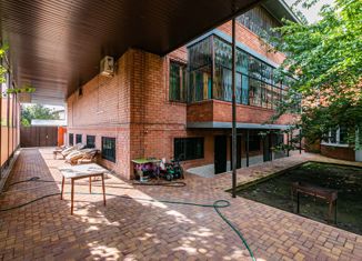 Продаю дом, 300 м2, Краснодар, Интернациональный бульвар, Интернациональный бульвар