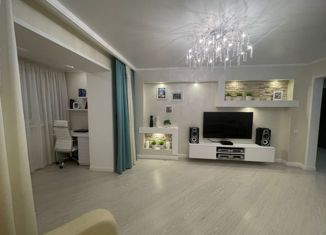 Продаю трехкомнатную квартиру, 83.7 м2, Энгельс, Пионерская улица, 78