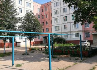Продажа четырехкомнатной квартиры, 77.6 м2, поселок Сахзаводской, Комсомольская площадь, 28