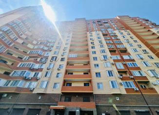 Продаю двухкомнатную квартиру, 61.3 м2, Астрахань, улица Латышева, 3Ек1, ЖК Лазурный