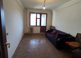 Продажа трехкомнатной квартиры, 82 м2, Махачкала, проспект Имама Шамиля, 1В, Советский район