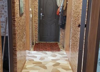 Продажа трехкомнатной квартиры, 56 м2, поселок Гостиловка, Рабочая улица, 2