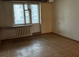 Продается 1-ком. квартира, 37 м2, Симферополь, улица Толстого, 6