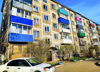 Продается двухкомнатная квартира, 44 м2, Новокузнецк, улица Циолковского, 32