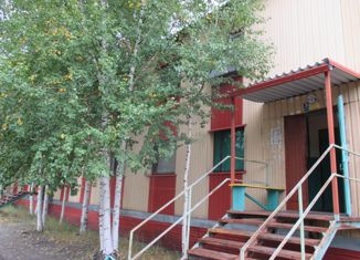Продажа 2-комнатной квартиры, 46 м2, Радужный, 4-й микрорайон, 8