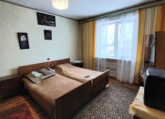 Продажа двухкомнатной квартиры, 53 м2, Боровичи, улица Физкультуры, 50