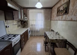 Продажа 3-ком. квартиры, 60 м2, Владикавказ, улица Калинина, 64