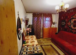 Продаю 2-комнатную квартиру, 55 м2, Мурманск, улица Героев Рыбачьего, 37