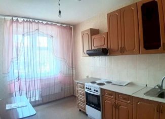 Сдам 1-ком. квартиру, 32 м2, Братск, улица Иванова, 1