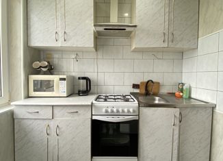 Продаю 2-комнатную квартиру, 43.9 м2, Новотроицк, улица Ситкина, 17