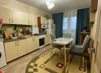 Продам 2-комнатную квартиру, 61 м2, Гулькевичи, квартал Возрождения, 3