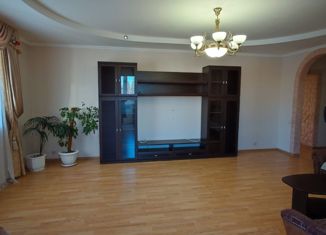 Продается 3-комнатная квартира, 87.5 м2, посёлок городского типа Медведево, улица Медведево, 13
