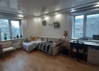 Продаю 2-ком. квартиру, 42 м2, Находка, улица Малиновского, 8